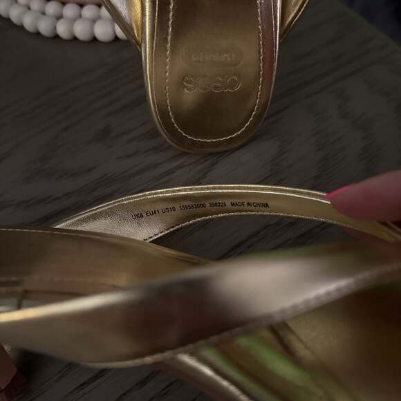 ASOS - Picture 5 of 6